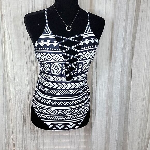 Ekouaer Cage Front Black/White Tribal Print One-piece Swimsuit - Picture 8 of 16